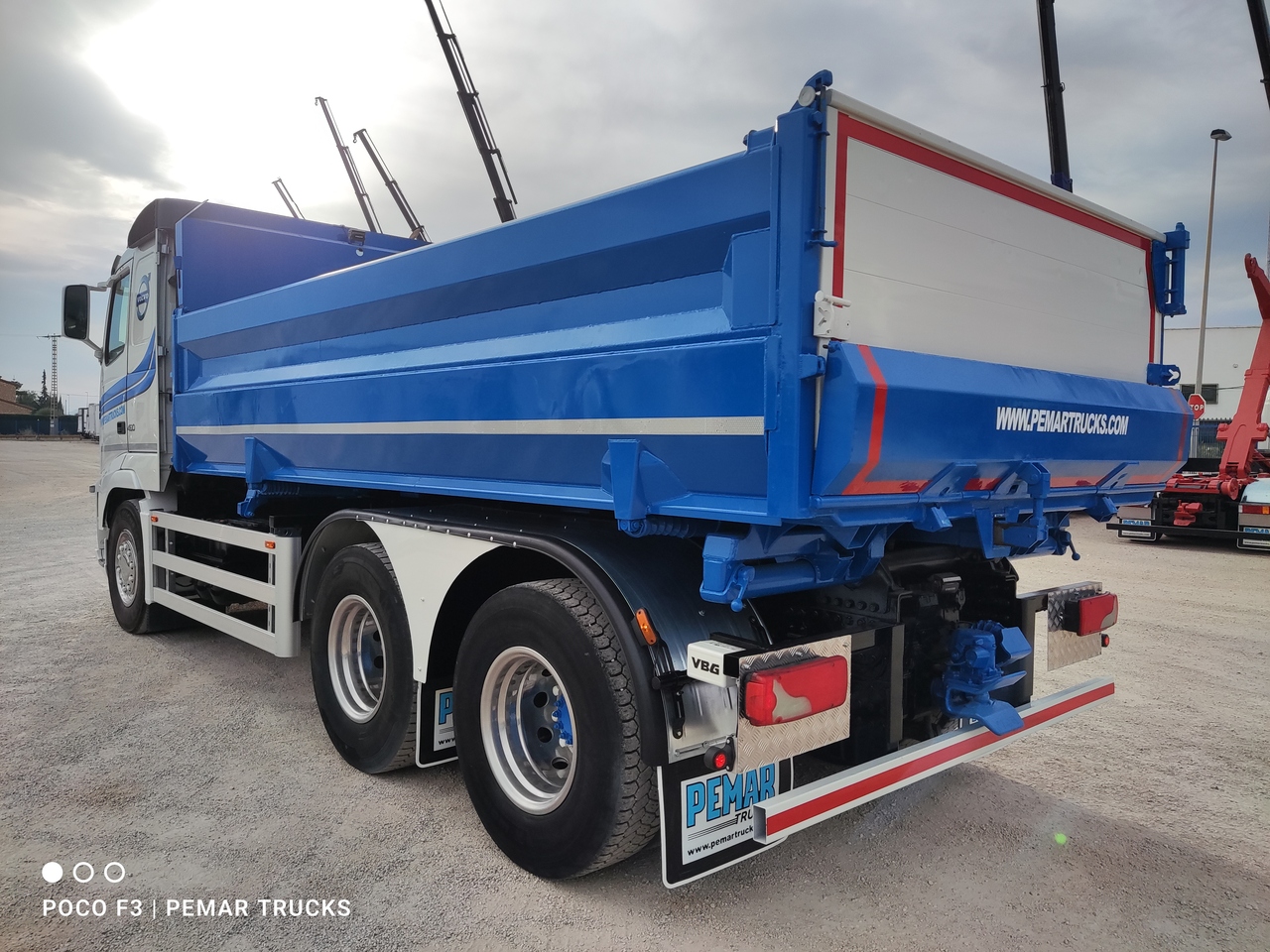 הַחכָּרָה VOLVO FH 460 6X2 BASCULANTE TRILATERAL VOLVO FH 460 6X2 BASCULANTE TRILATERAL: תמונה 15