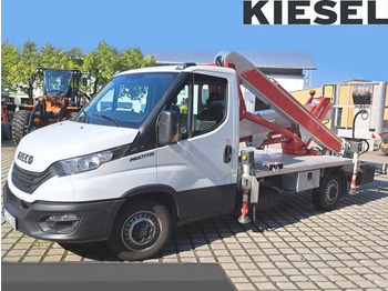 פלטפורמה אווירית מותקנת על משאית IVECO