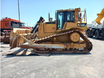 דחפור CATERPILLAR D6T