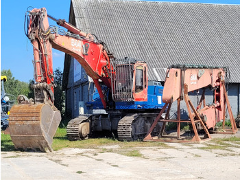 מחפר הריסה LIEBHERR R 944