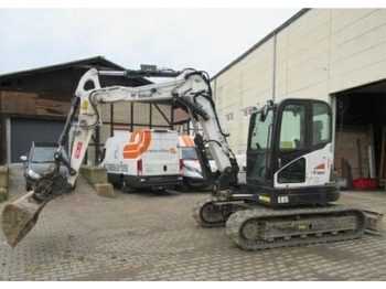 מיני מחפר BOBCAT E85