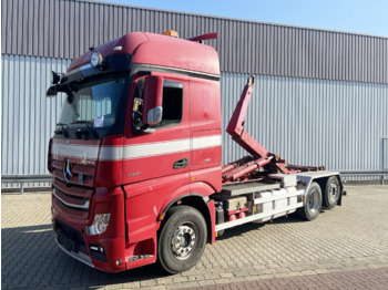 משאית הרמת וו MERCEDES-BENZ Actros 2551