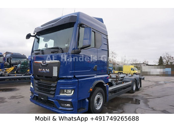 משאית עם שלדת תא MAN TGX 26.510