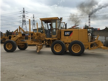 מפלסת CATERPILLAR 120H