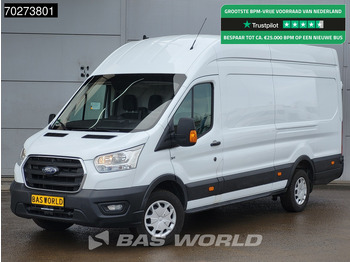 כלי רכב מסחרי עם לוח FORD Transit