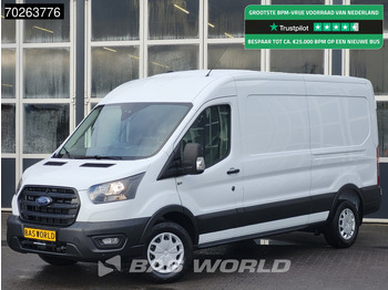 כלי רכב מסחרי עם לוח FORD Transit