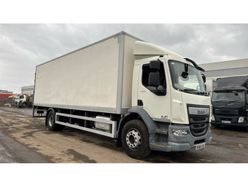 משאית תיבה DAF LF 220