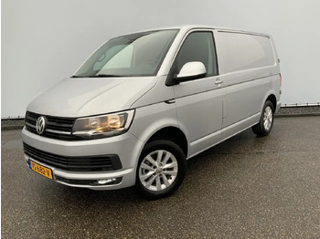 כלי רכב מסחרי עם לוח VOLKSWAGEN Transporter T6