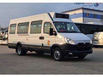 מיניבוס IVECO Daily