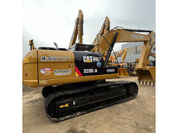 מחפר CATERPILLAR 320D