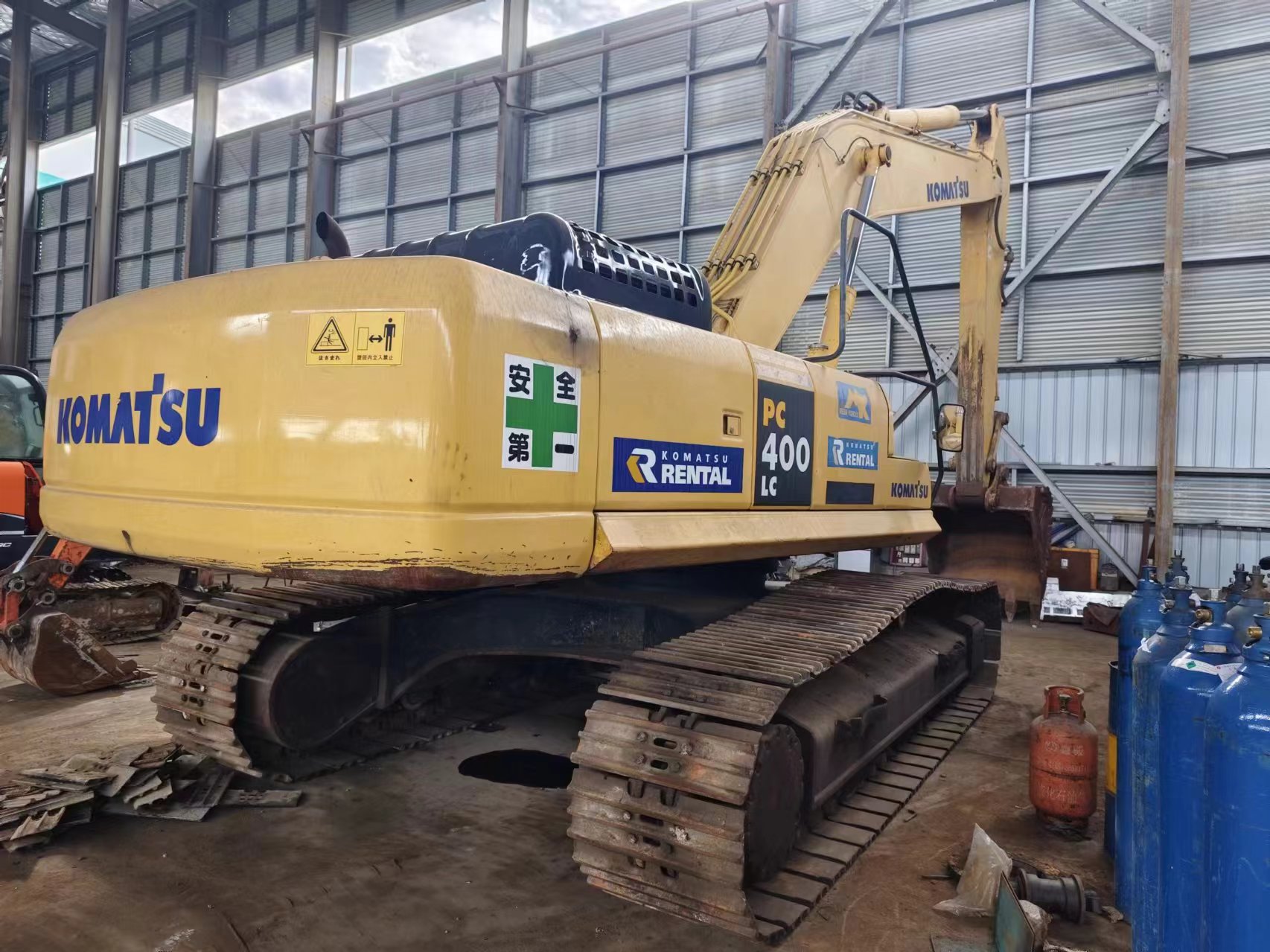 מחפר סורק KOMATSU PC400-7