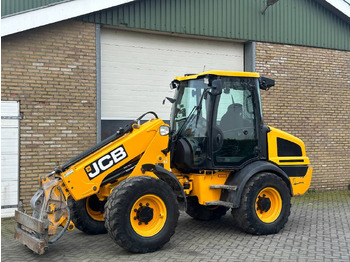 מעמיס גלגלים JCB TM220