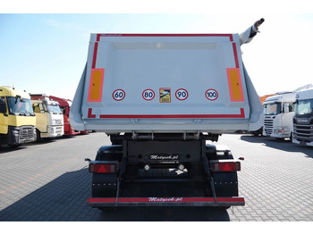 הַחכָּרָה Schmitz Cargobull WYWROTKA 25 m3 / WAGA: 5500 KG / TYŁ KLAPA / OŚ  Schmitz Cargobull WYWROTKA 25 m3 / WAGA: 5500 KG / TYŁ KLAPA / OŚ: תמונה 5