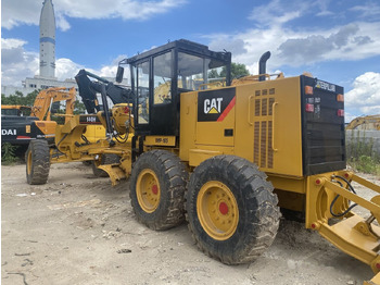 מפלסת Caterpillar 140H: תמונה 3