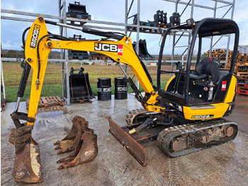 מיני מחפר JCB 8026