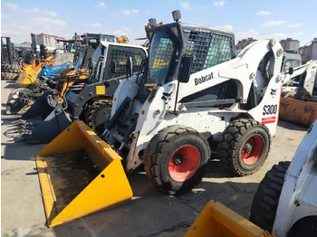 מעמיס היגוי החלקה BOBCAT S300