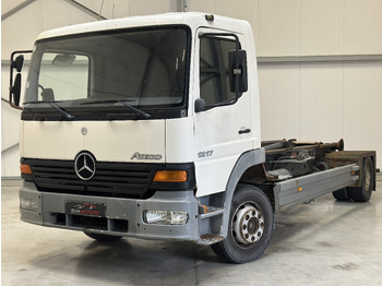 משאית הרמת וו MERCEDES-BENZ Atego