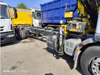 משאית מנוף IVECO EuroCargo 180E