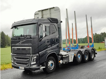 משאית עץ VOLVO FH16