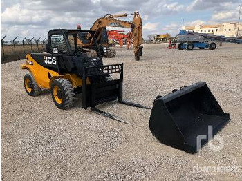 מפעיל טלסקופי JCB 520-40: תמונה 4