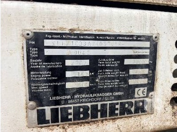 מחפר גלגלים LIEBHERR A904C Pelle Sur Pneus: תמונה 2