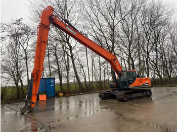 מחפר DOOSAN DX300LC-3