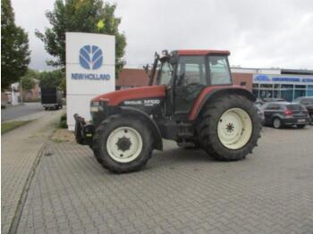 טרקטור חקלאי New Holland m100: תמונה 1