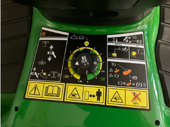 מכסחת גינה John Deere X350R: תמונה 5