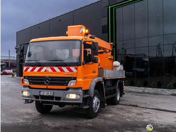 פלטפורמה אווירית מותקנת על משאית MERCEDES-BENZ Atego 1018