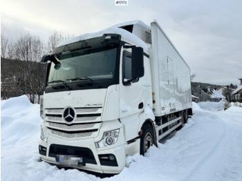 משאית תיבה MERCEDES-BENZ Actros 2551