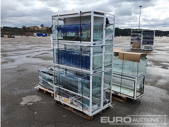 ציוד בנייה Pallet of Various Aquariums (4 of): תמונה 2