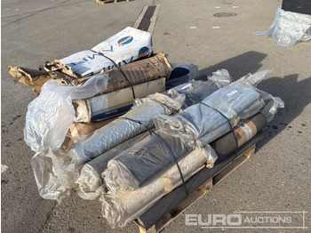 ציוד בנייה Pallet of Various Types of Sandpaper: תמונה 2