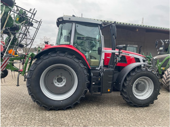 טרקטור חקלאי MASSEY FERGUSON 100 series