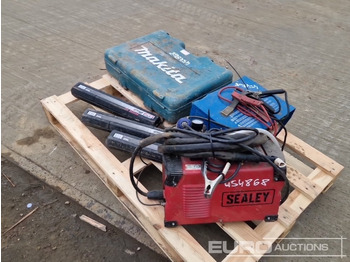 ציוד בנייה Sealey 230Volt Welder, Draper 230Volt Battery Charger/Starter, Makita TW1000 110Volt Impact Wrench, Sealey Micrometer Torqe Wrench (3 of): תמונה 5