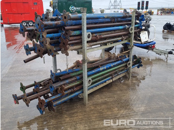 ציוד בנייה Stillage of Acro Props (2 of): תמונה 2