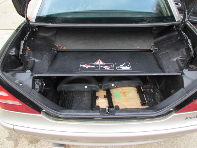 מכונית Mercedes SLK 200: תמונה 13
