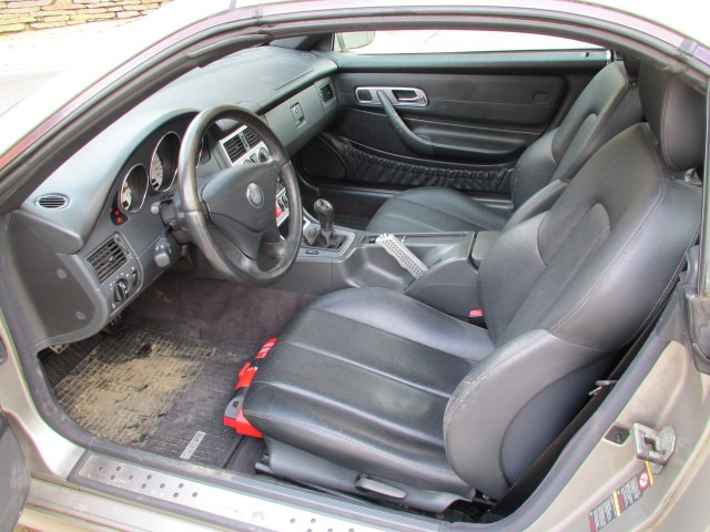 מכונית Mercedes SLK 200: תמונה 7