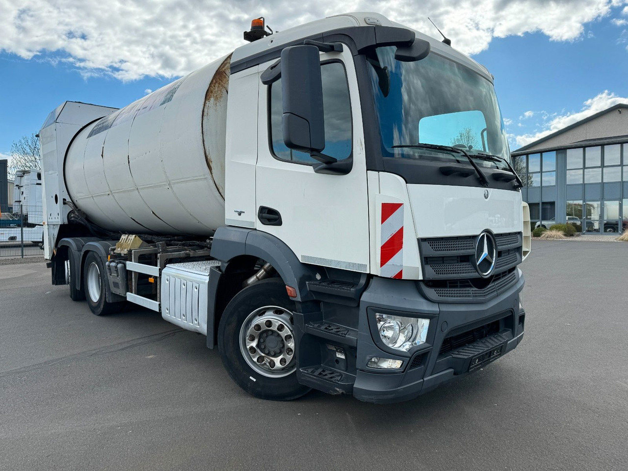 משאית אשפה Mercedes-Benz Antos 2533  6x2 Faun Rotopress 520 / Euro 6 Mercedes-Benz Antos 2533  6x2 Faun Rotopress 520 / Euro 6: תמונה 9