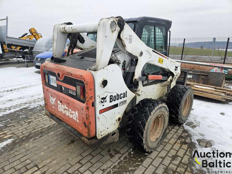 מעמיס היגוי החלקה Bobcat S 650: תמונה 6