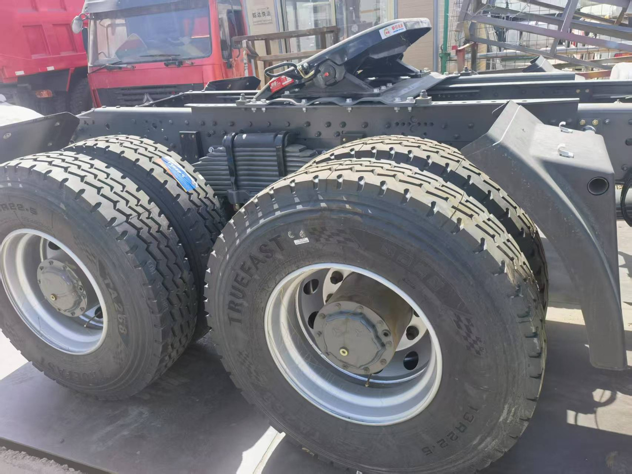 יחידת טרקטור Sinotruk HOHAN 6*4 tractor: תמונה 7 יחידת טרקטור Sinotruk HOHAN 6*4 tractor: תמונה 7