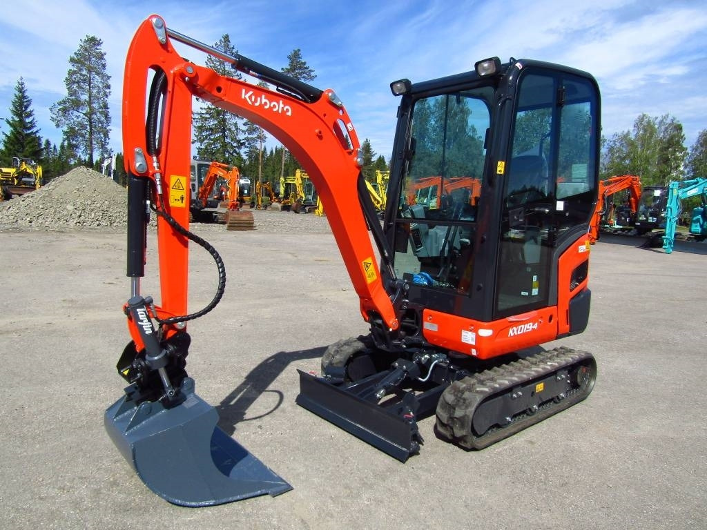 הַחכָּרָה Kubota KX019-4 KALLISTAJALLA UUSI!!  Kubota KX019-4 KALLISTAJALLA UUSI!!: תמונה 7