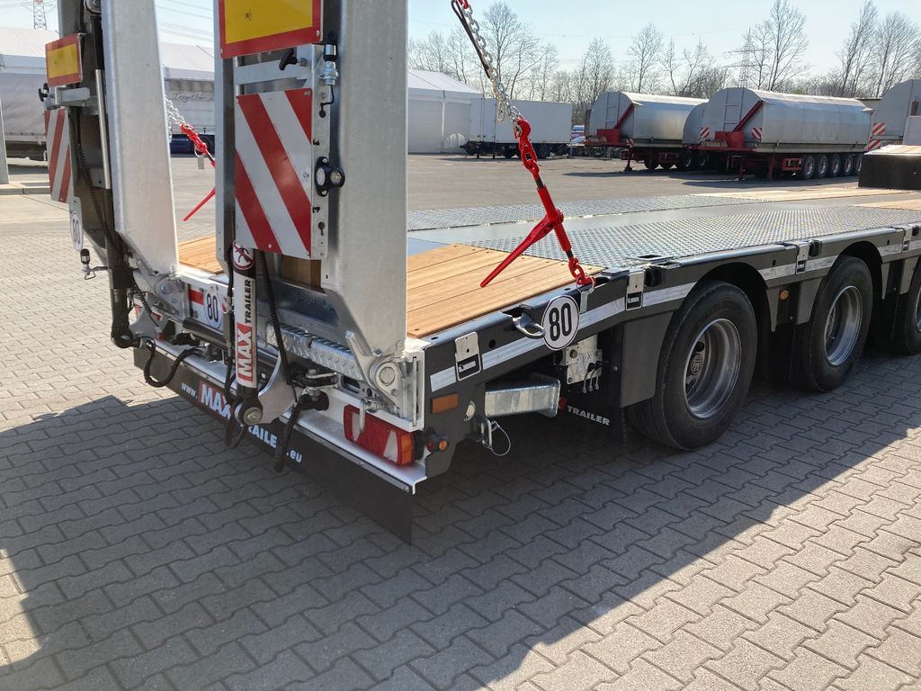 הַחכָּרָה Faymonville MAX Trailer 3-Achs-Tele-Semi mit Rampen zwangsgel  Faymonville MAX Trailer 3-Achs-Tele-Semi mit Rampen zwangsgel: תמונה 8