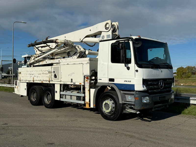 הַחכָּרָה MERCEDESBENZ Actros 2632 6x4 with Putzmeister BSF 24-4 11 24m concrete pump MERCEDESBENZ Actros 2632 6x4 with Putzmeister BSF 24-4 11 24m concrete pump: תמונה 6