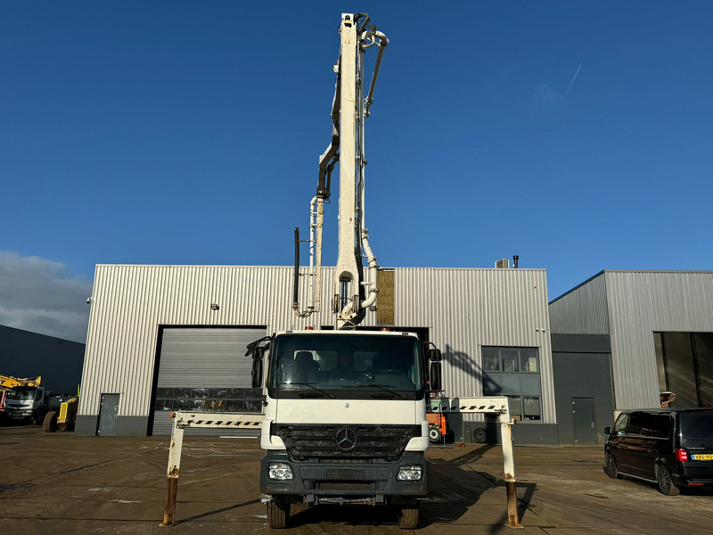 הַחכָּרָה MERCEDESBENZ Actros 2632 6x4 with Putzmeister BSF 24-4 11 24m concrete pump MERCEDESBENZ Actros 2632 6x4 with Putzmeister BSF 24-4 11 24m concrete pump: תמונה 13