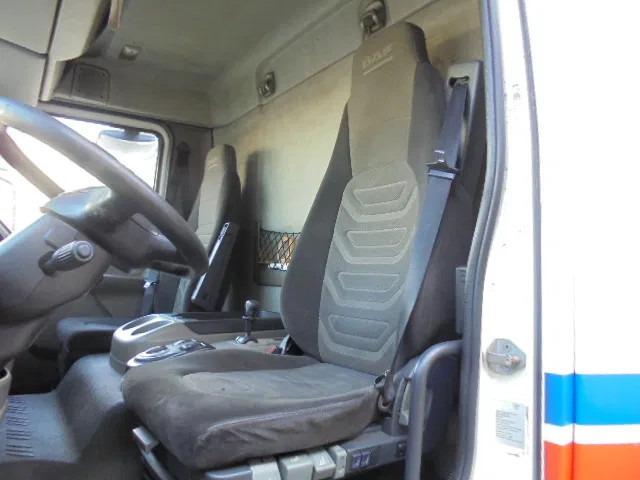 משאית וילונות צד DAF LF 45: תמונה 11