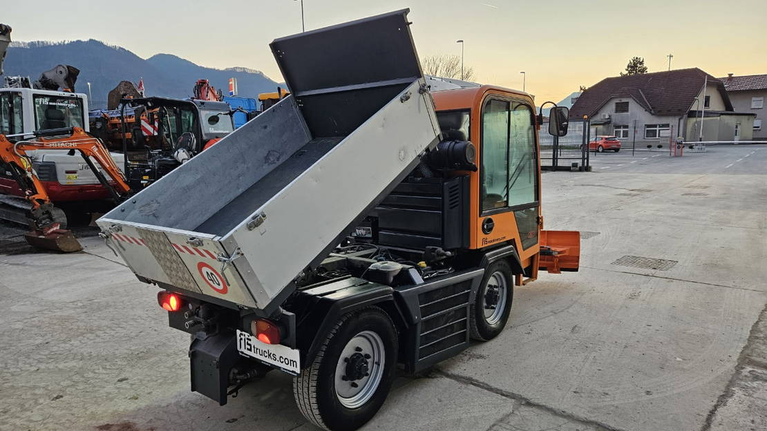 מזהיר Diversen Tiger 4x4 tipper + snow plate: תמונה 6