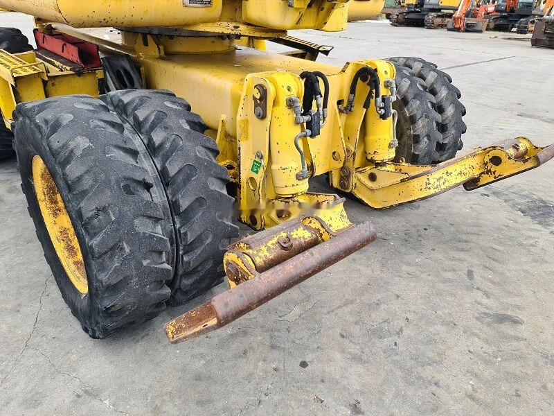 הַחכָּרָה Komatsu PW110 Komatsu PW110: תמונה 21