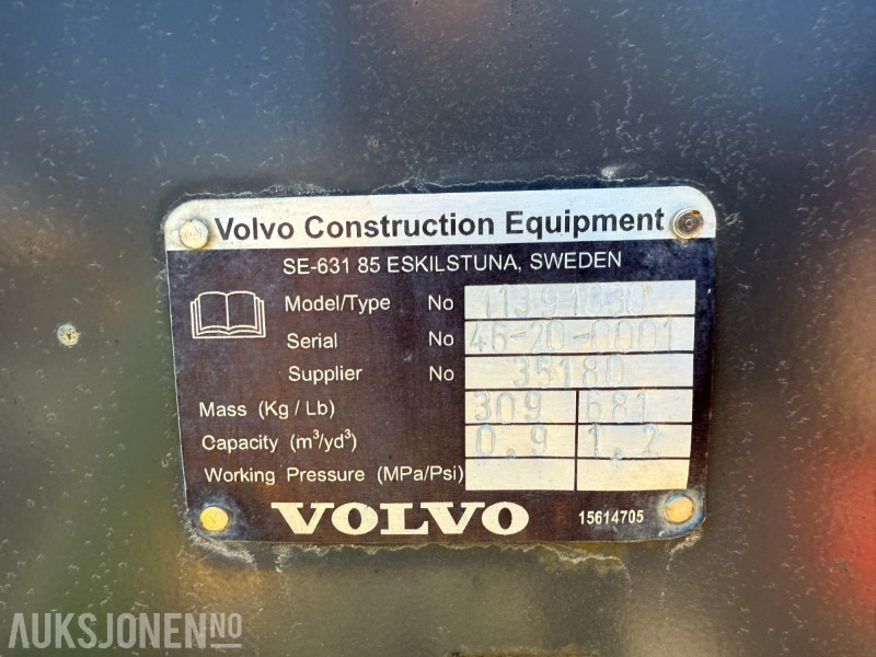 מעמיס היגוי החלקה 2020 Volvo JL25H Elektrisk kompaktlaster, Pallegafler, Skuffe, Brøyteskjær - kun 436 arbeidstimer - Servicehistorikk: תמונה 15