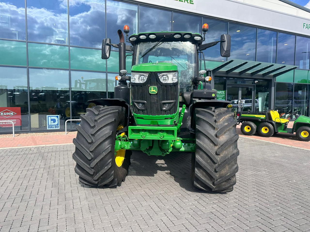 חָדָשׁ טרקטור חקלאי John Deere 6195R: תמונה 7