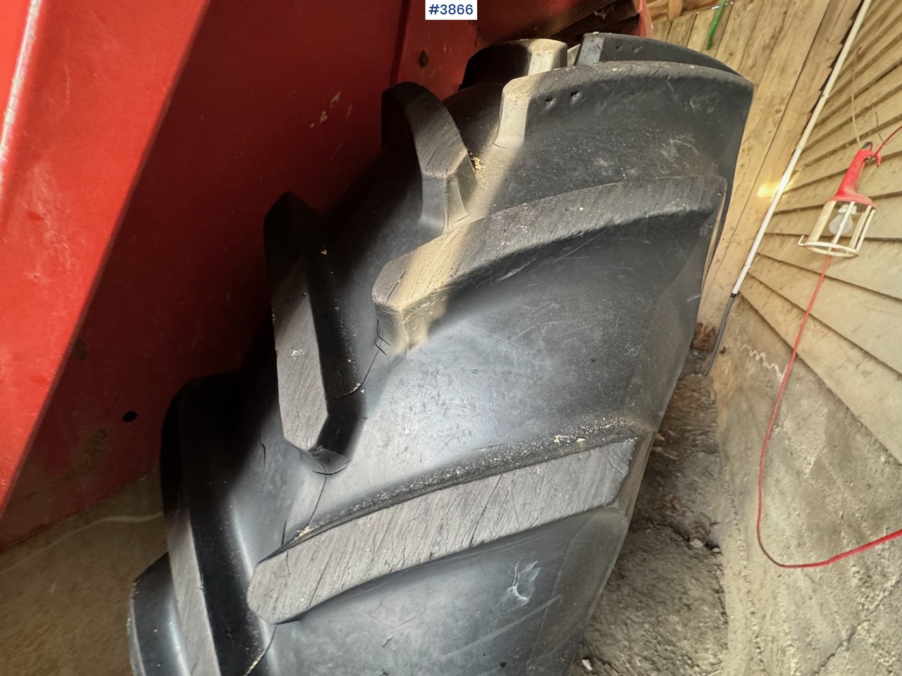 הַחכָּרָה  1980 Massey Ferguson 575 1980 Massey Ferguson 575: תמונה 12